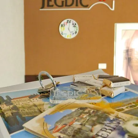 Apartment Jegdic *