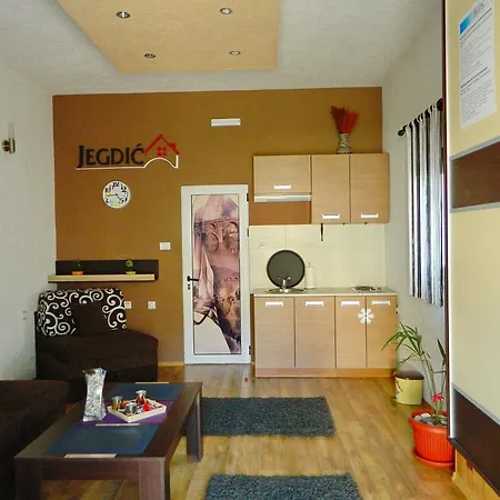 Appartamento Jegdic *